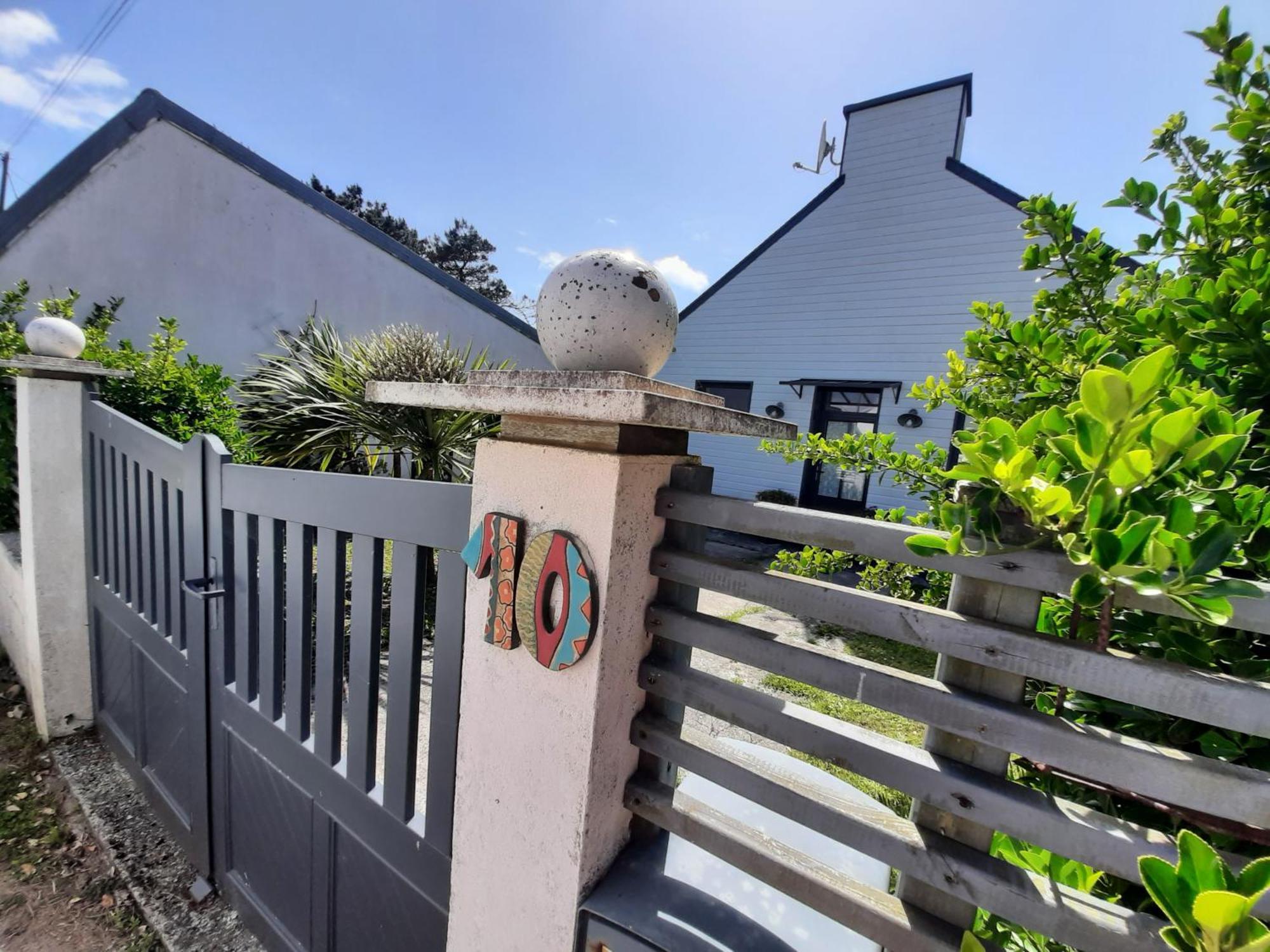 Maison Chaleureuse Bord De Mer Primelin Bagian luar foto